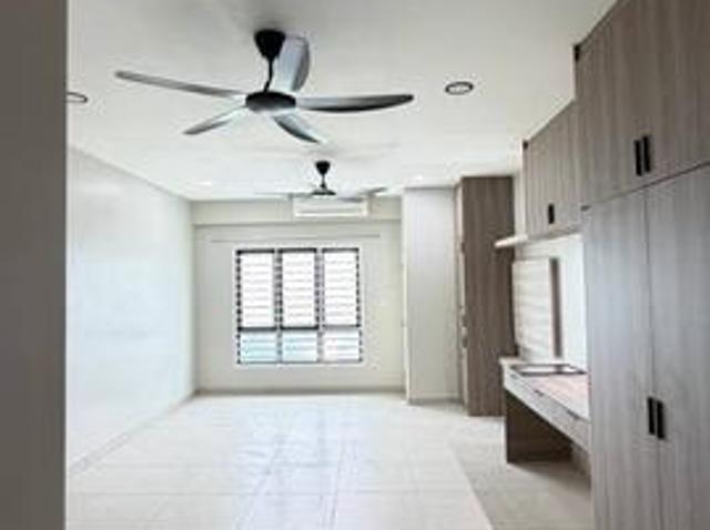 Serviced Residence for sale in Tanjong Sepat, Selangor
