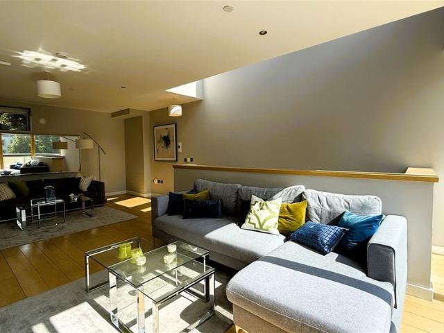 House to rent in Bluebell, North Tipperary