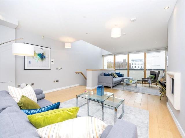 House to rent in Bluebell, North Tipperary