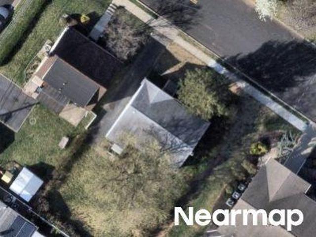 House for sale in Avenel, New Jersey