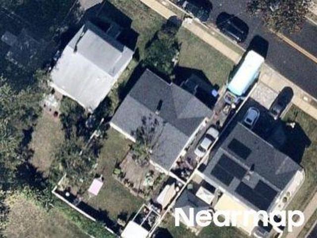 House for sale in Avenel, New Jersey