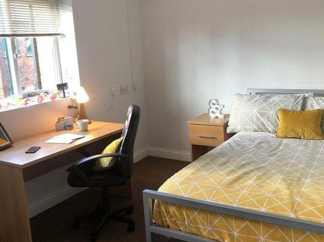 Apartment for rent in Saint Vincent's, Netherthorpe