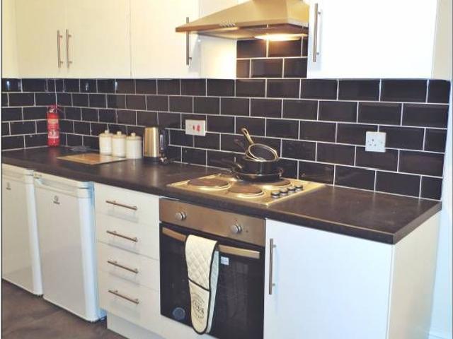 Room for rent in New Rossington, South Yorkshire