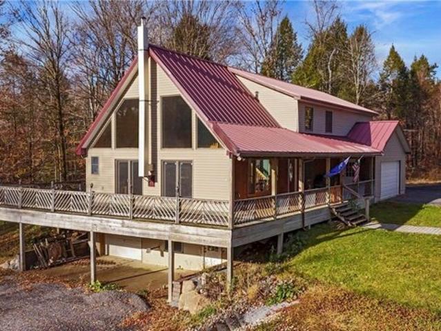 House for sale in Oneida, New York