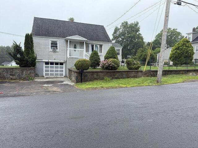 House for sale in Bridgeport