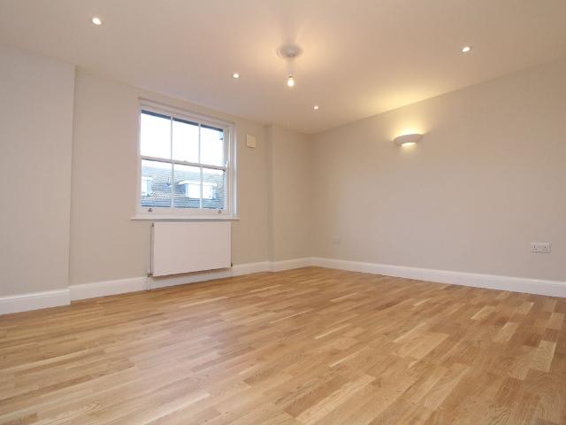 Apartment for rent in Upper Sydenham, Greater London