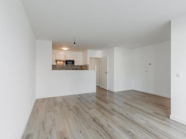 Appartement te huur in Huizen, Noord Holland