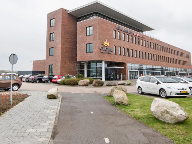 Bedrijfspand te huur in Alphen Aan Den Rijn, Zuid Holland