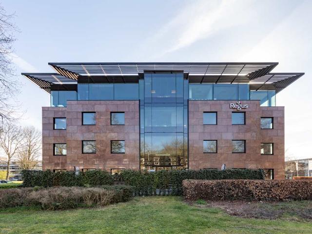 Bedrijfspand te huur in Zuid, Amsterdam