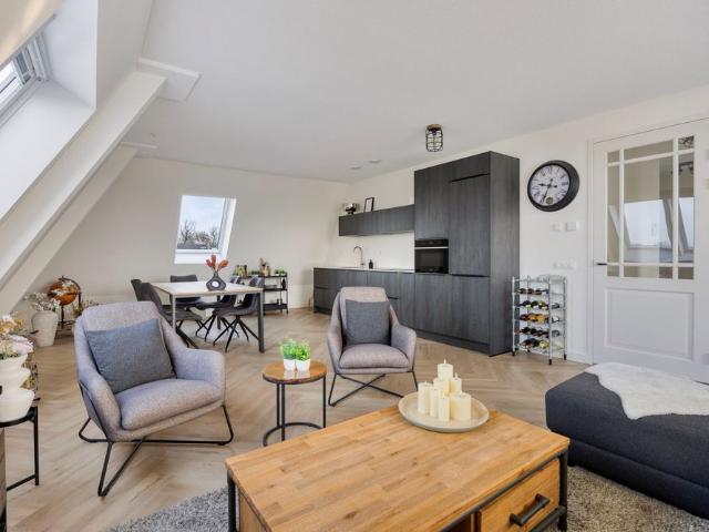 Appartement te huur in Tuinstadwijk, Zuid Holland