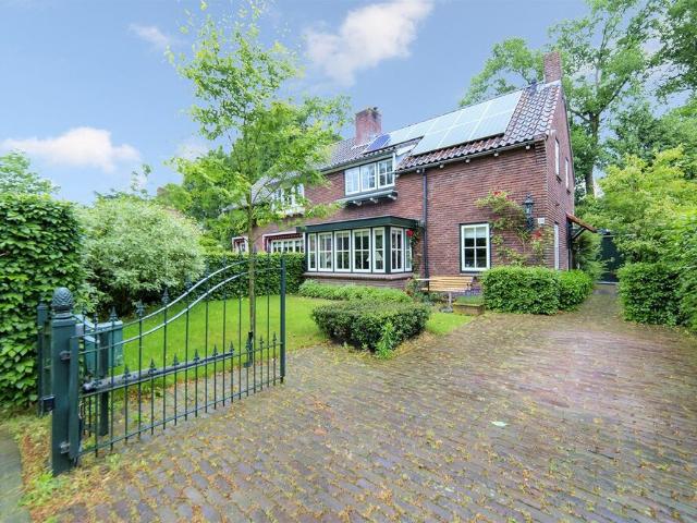 Woning te huur in Laren, Noord Holland