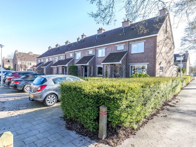 Woning te huur in Hendrik-ido-ambacht, Zuid Holland