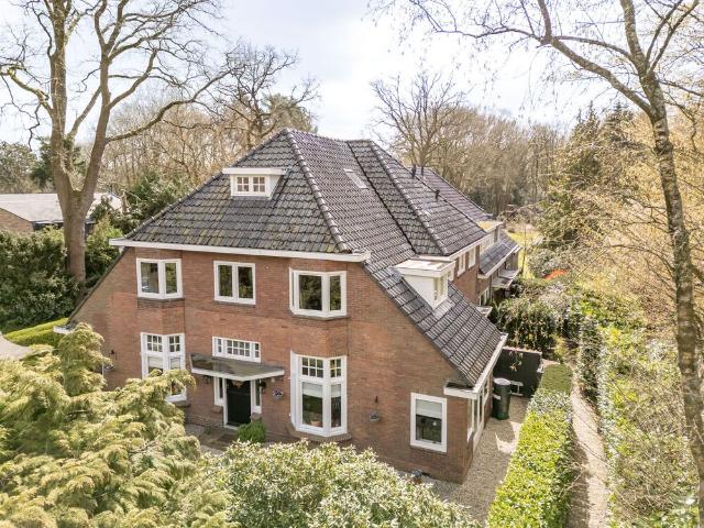 Woning te huur in Laren, Noord Holland