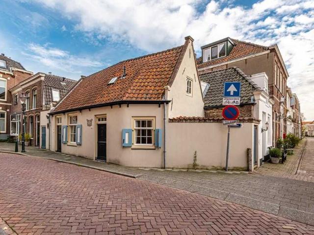 Eengezinswoning te huur in Weesp