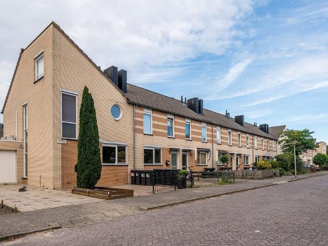 Woning te huur in Diemen, Noord Holland