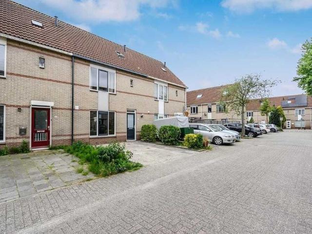 Eengezinswoning te huur in Lelystad, Flevoland