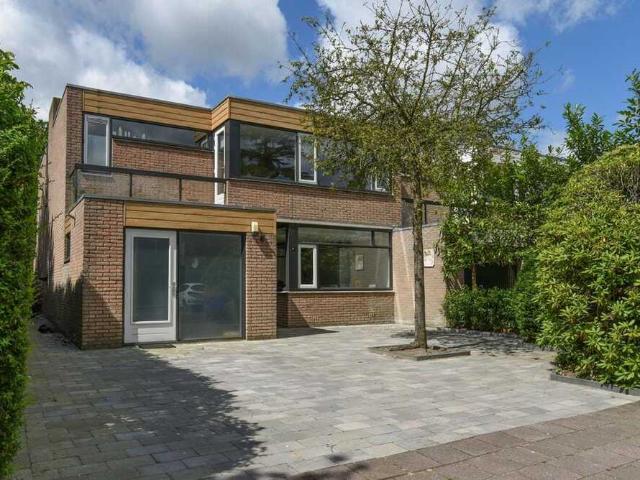 Eengezinswoning te huur in Naarden, Noord Holland