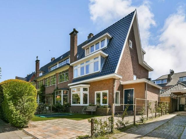 Woning te huur in Overveen, Noord Holland