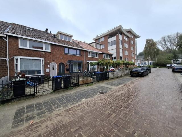 Eengezinswoning te huur in Dordrecht, Zuid Holland