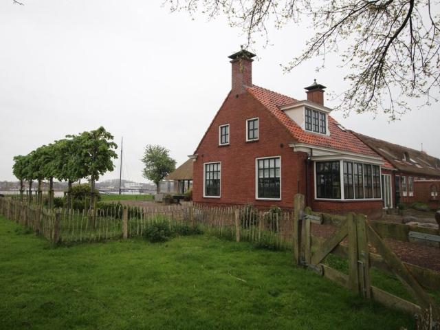 Woning te huur in Lauwerzijl, Groningen
