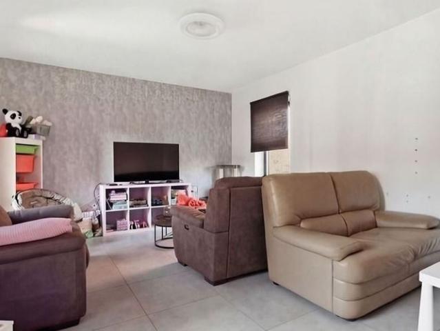 Maison location à Gelinden, Limburg