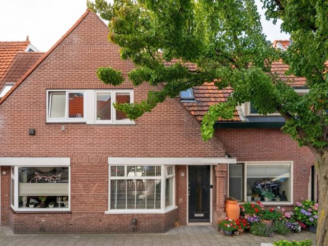 Woning te huur in IJmuiden, Velsen