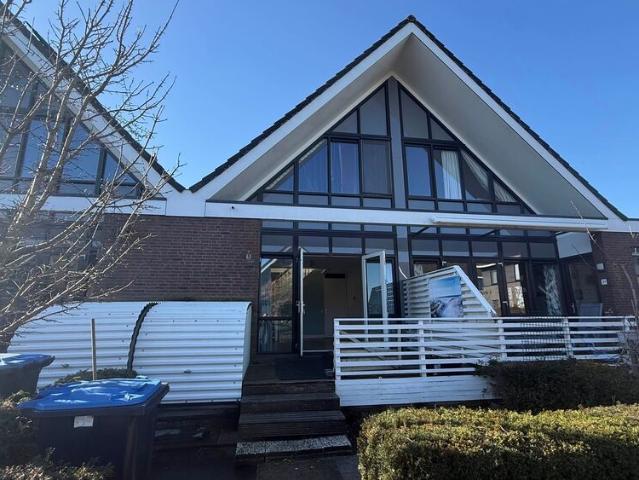 Woning te huur in Reeuwijk, Zuid Holland