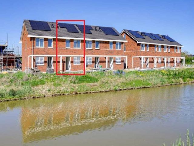Woning te huur in Strijen, Zuid Holland