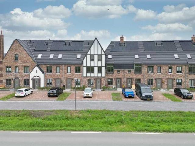 Woning te huur in Waddinxveen, Zuid Holland