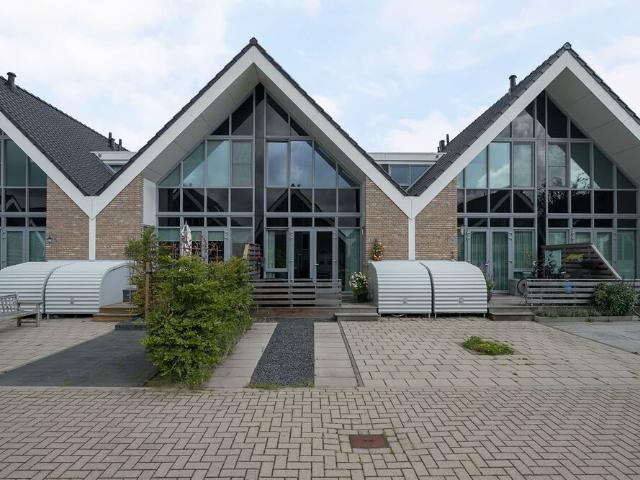 Woning te huur in Woubrugge, Zuid Holland