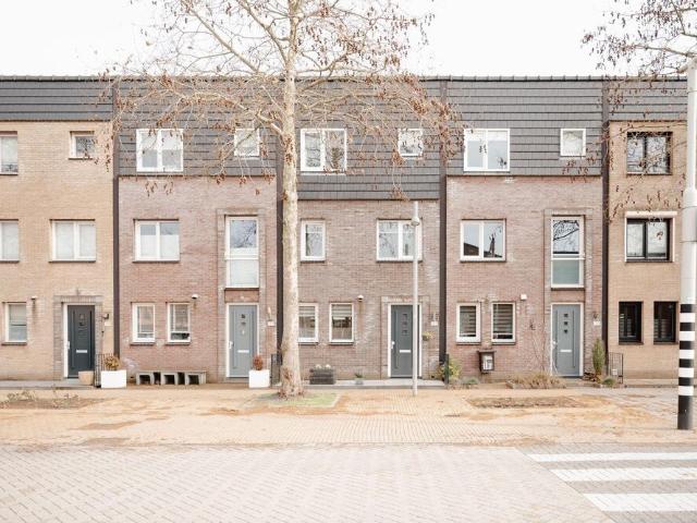 Woning te huur in Rhoon, Zuid Holland