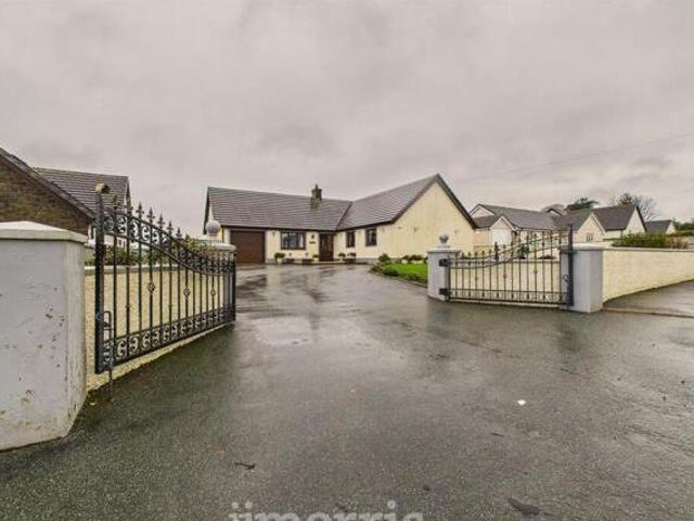 House for sale in Clunderwen, Wales