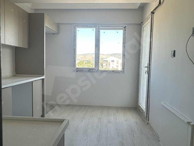 Akhisar, Manisa içerisinde satılık mülk