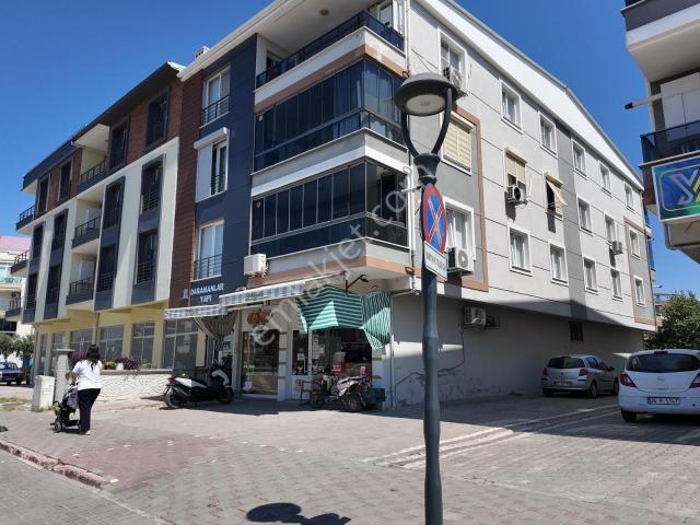 Akhisar, Manisa içerisinde satılık mülk