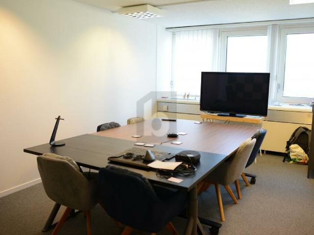 Büro mieten in Bussigny-près-Lausanne, Waadt