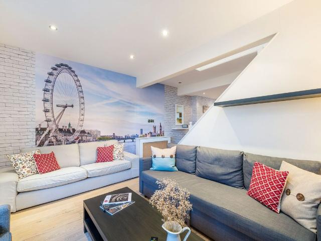 House for rent in Walham Green, Greater London
