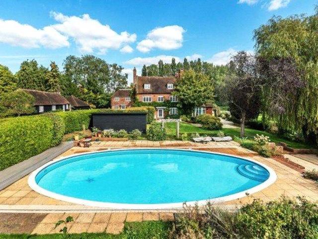 House for rent in Westborough, Surrey