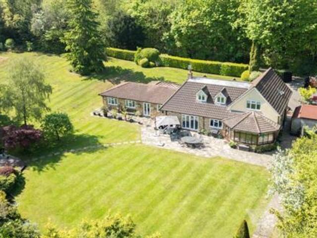 House for sale in Pachesham Park, Surrey