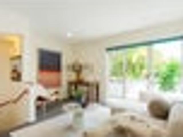 Townhouse for sale in Matata, Wellington