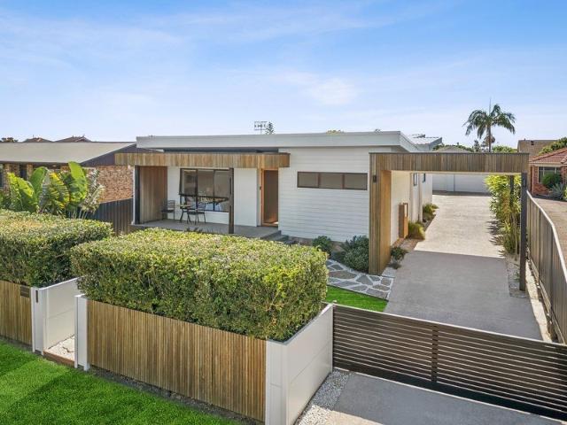 House for sale in Blue Bay, New South Wales