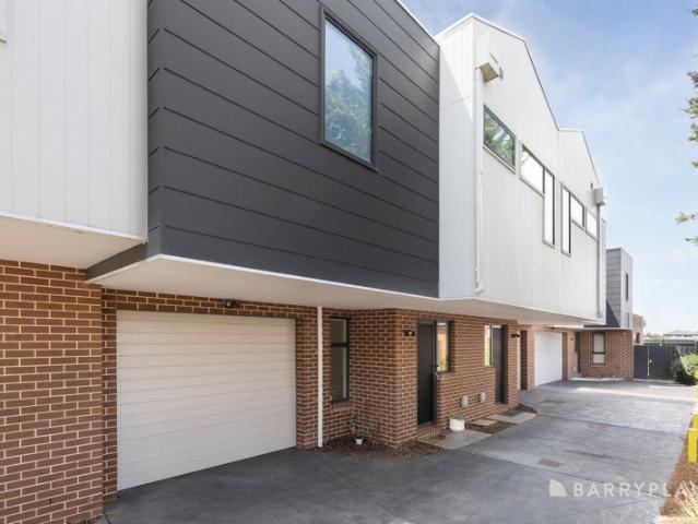 Townhouse for rent in Camerons Creek, Victoria