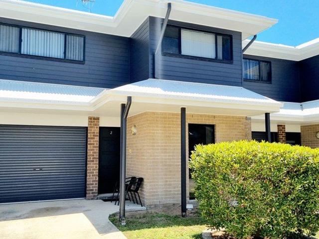 Townhouse for sale in Blacks Beach, Mackay