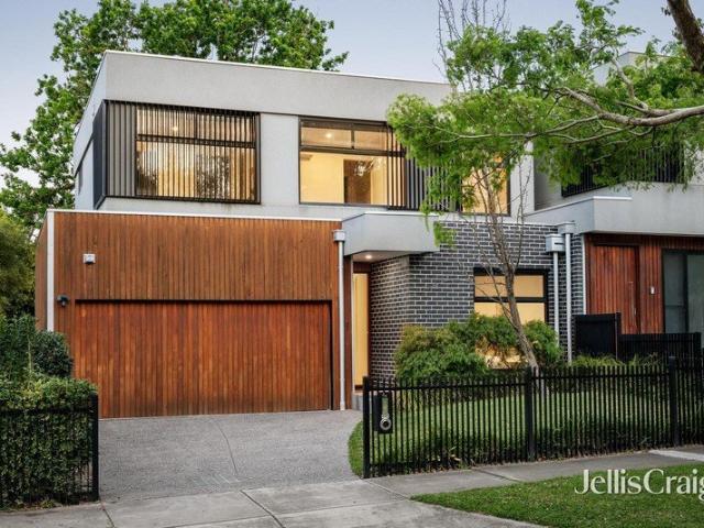 Townhouse for sale in Mont Albert North, Melbourne