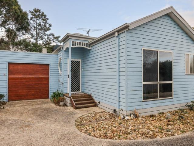 Apartment for sale in Cowes, Victoria