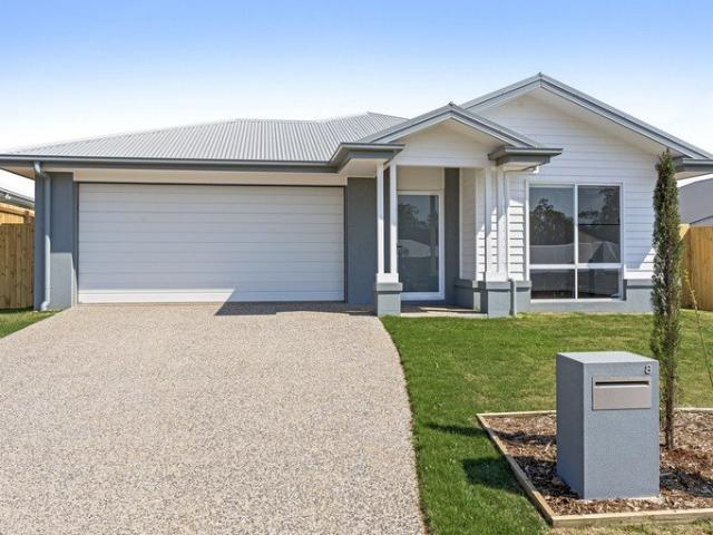 House for sale in Woolmer, Highfields