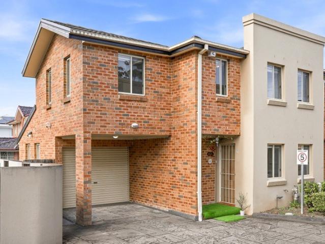 Townhouse for sale in Sydney, New South Wales