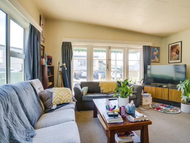House for sale in Otakou