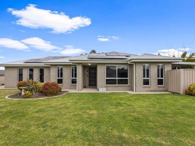 House for sale in Boorooma, Wagga Wagga City Council