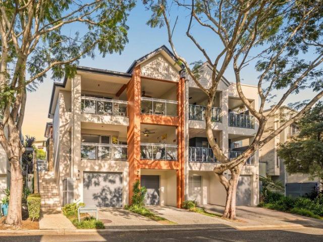 Townhouse for sale in Fernbrook, Queensland