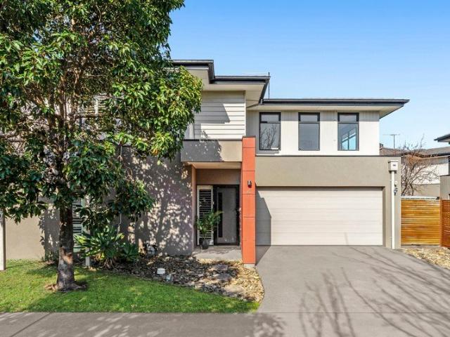 Townhouse for sale in Camerons Creek, Victoria